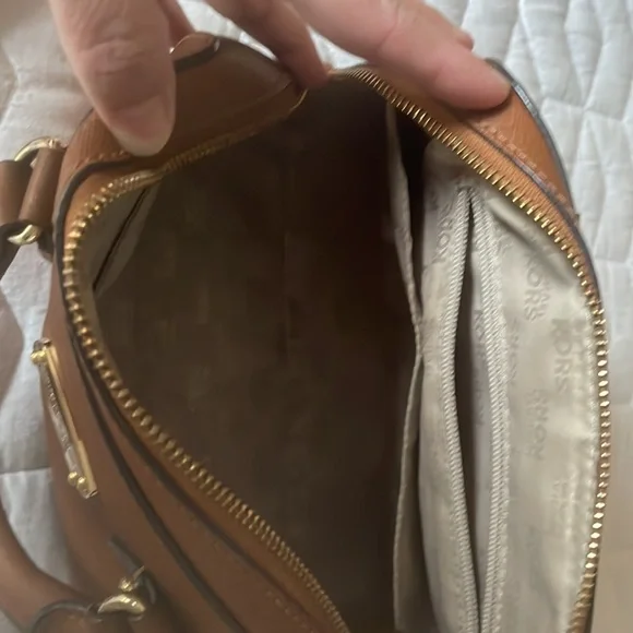 Mk Satchel - Picture 6 of 7